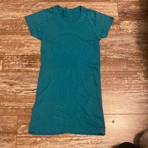 Teal Lululemon swiftly